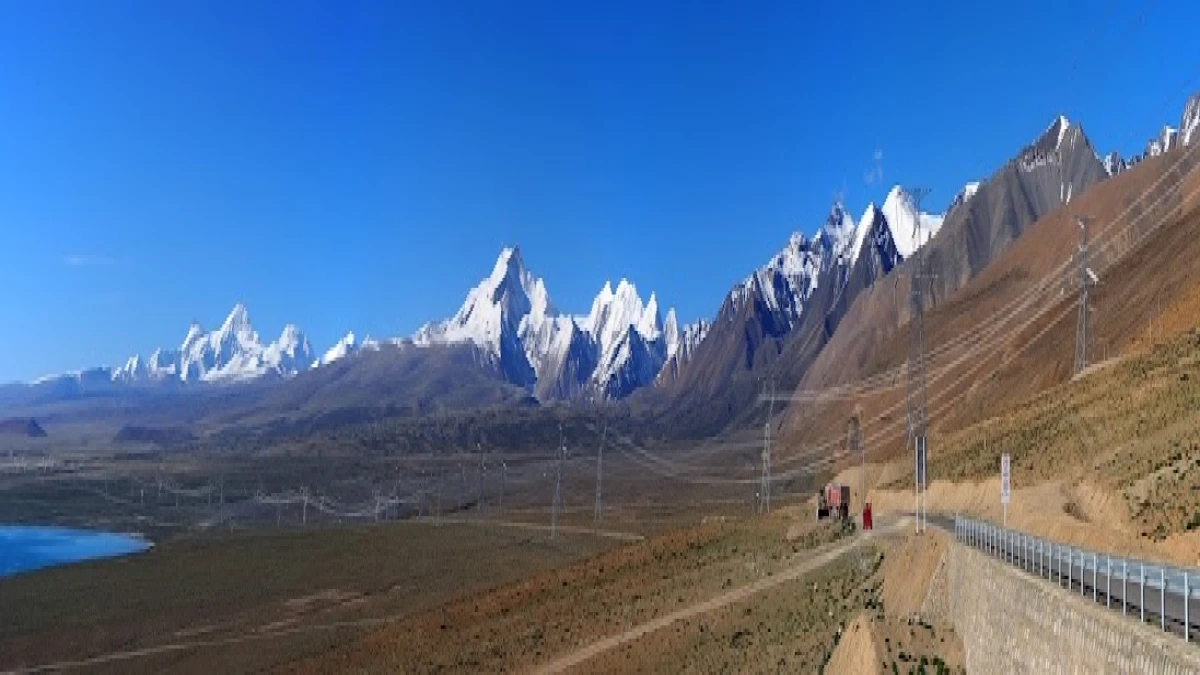 Tibet Overland Tour - 8 Days Drive In / Drive Out via Kyirong