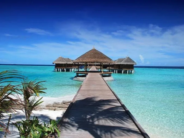 Maldives Luxury Island Escape