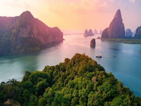 THAILAND: BANGKOK AND PATTAYA DISCOVERY